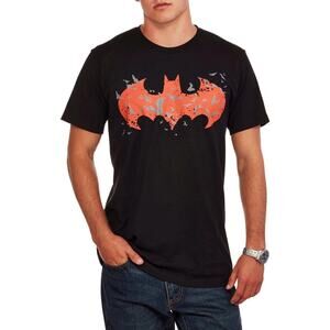 DC Comics Batman Red Logo Bats & Moon T-Shirt Unisex L Black
